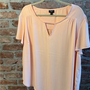Torrid Light Pink Women's Short Sleeve Blouse